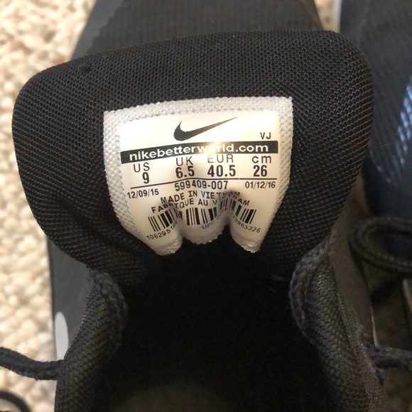 Women’s Nike Air Max Thea - Picture 4 of 5